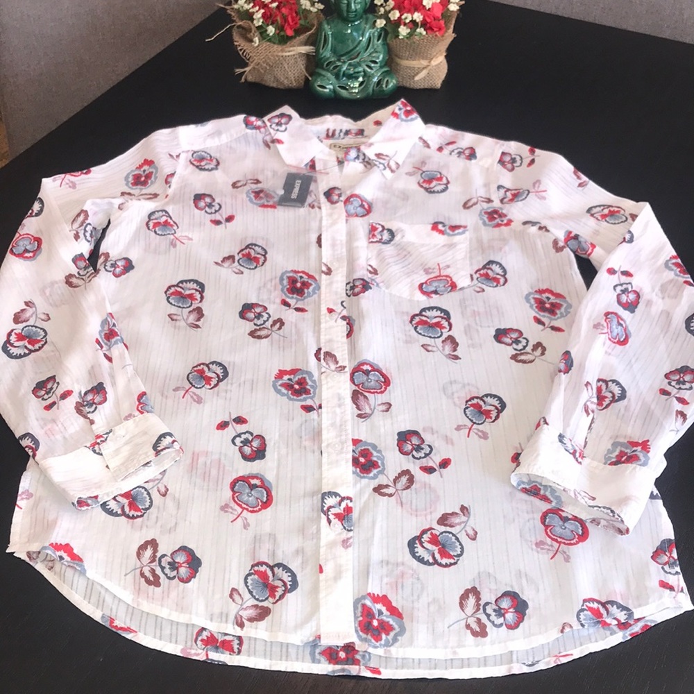 🌹Offers Accepted🌹Express Button Down